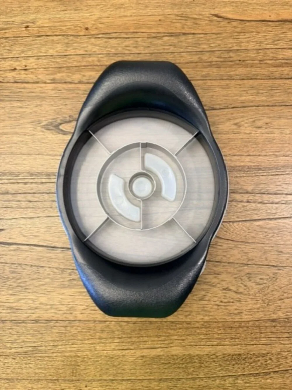 PAMPERED CHEF Pineapple Wedger